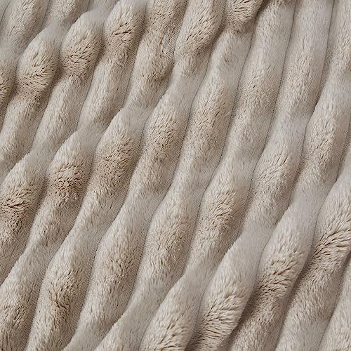 mb-var:Beige