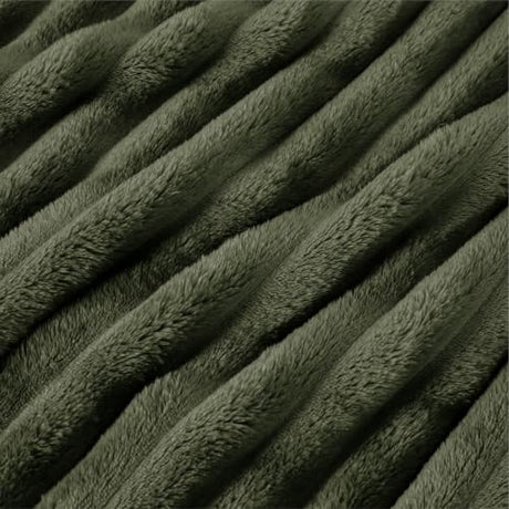 mb-var:Verde oliva