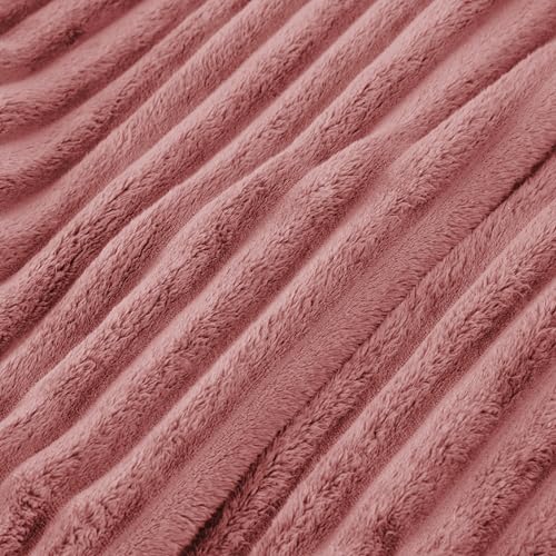 mb-var:Rosa empolvado