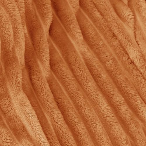 mb-var:Naranja